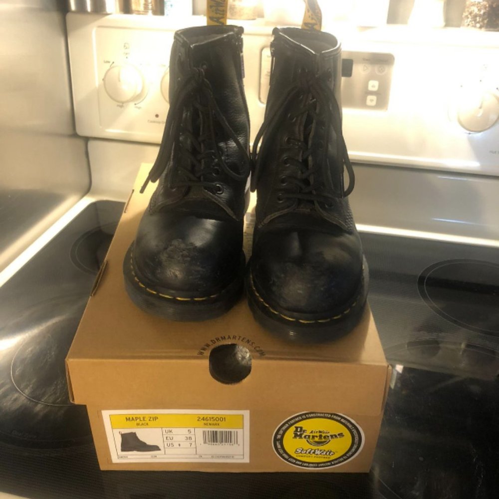 Dr Martens Womens steel toe boots